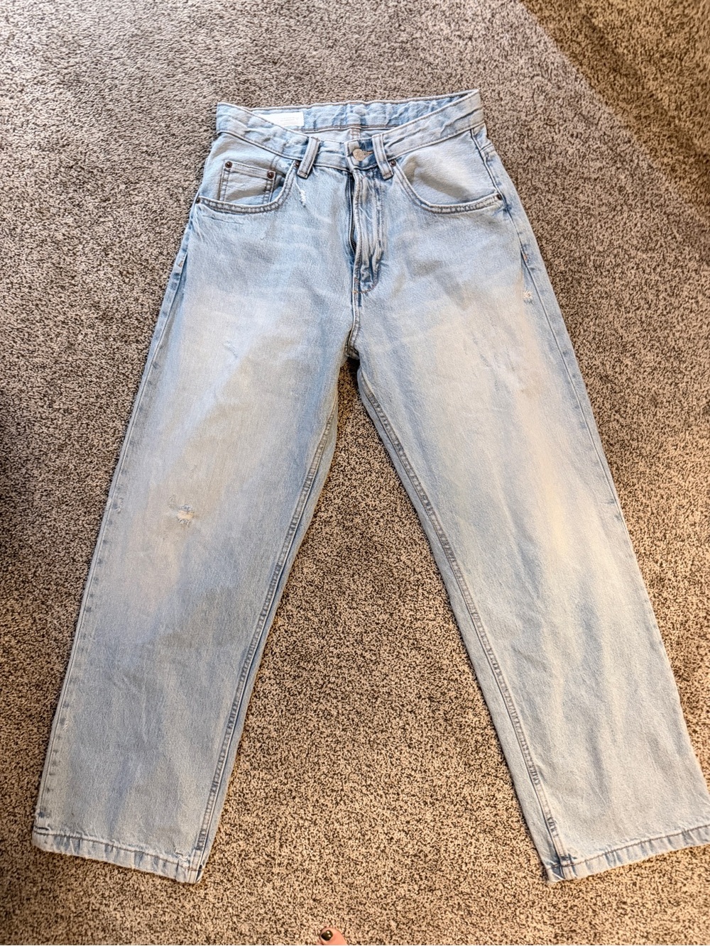 Zara Light Wash Relaxed Straight Jeans - Pale Blue